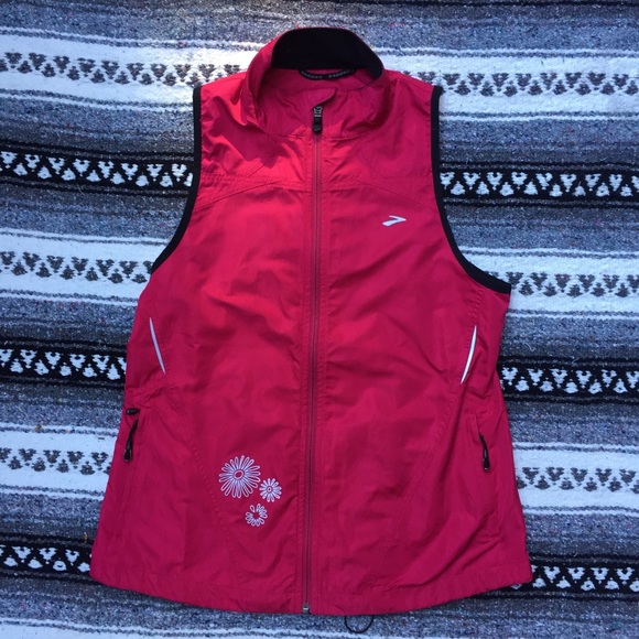 brooks running jacket womens red